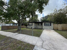 8054 Paschal St in Jacksonville, FL - Building Photo