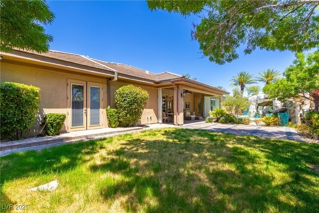 property at 2960 American River Ln