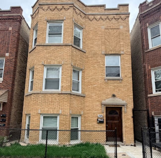 property at 1748 N Keystone Ave
