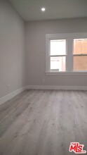 5347 Monroe St in Los Angeles, CA - Building Photo - Building Photo