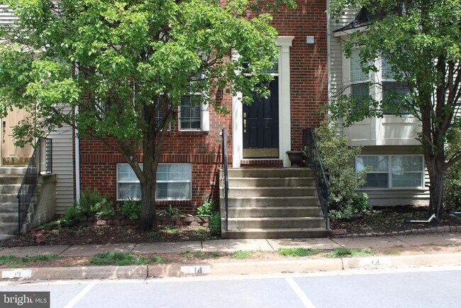 property at 14186 Hunters Run Way