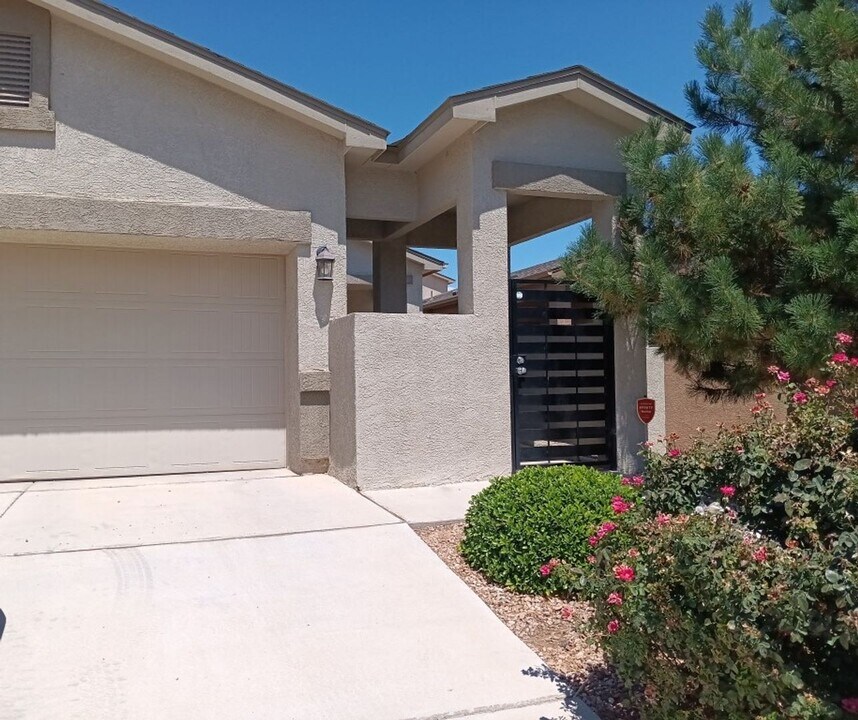 6705 Kayser Mill Rd NW in Albuquerque, NM - Building Photo