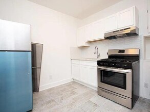 733 Hudson Ave in Secaucus, NJ - Building Photo - Building Photo