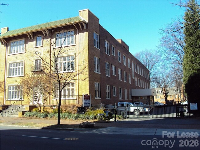 515 N Church St, Unit 104 in Charlotte, NC - Building Photo - Building Photo