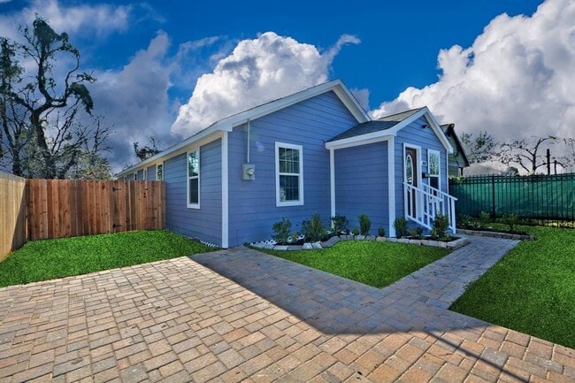 1414 E 34th St in Houston, TX - Building Photo - Building Photo