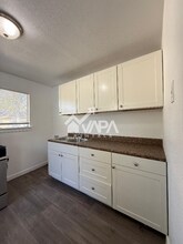 135 E Burcham Ave in San Antonio, TX - Building Photo - Building Photo