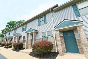 630 W 17th St in Bloomington, IN - Building Photo