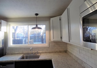 3377 Hunt Club Road North in Westerville, OH - Foto de edificio - Building Photo