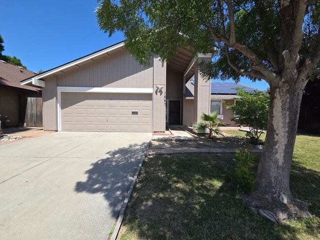 property at 1547 Corgiat Dr