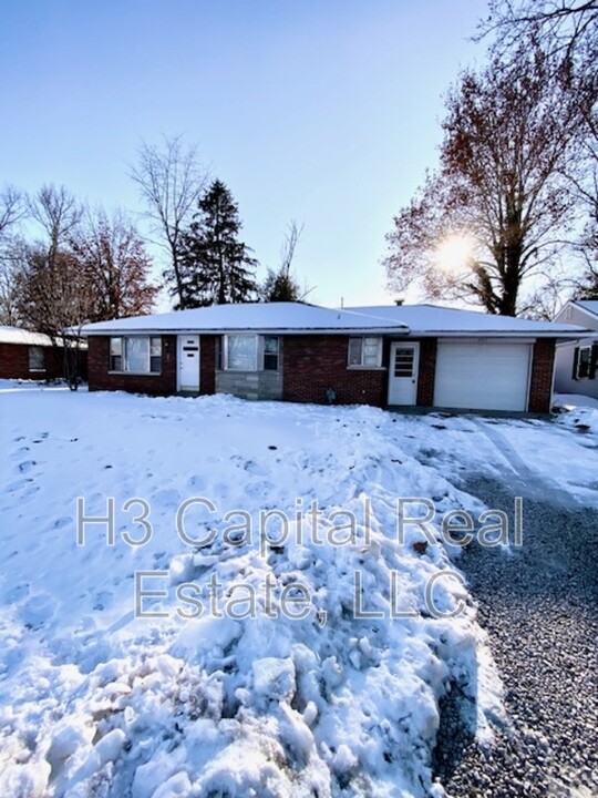 403 W Hwy 50 in O'Fallon, IL - Building Photo