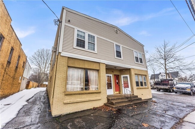 72 Northfield Rd in Bedford, OH - Building Photo - Building Photo