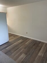 1014 Danwood Ln, Unit Pinetree in Fenton, MO - Foto de edificio - Building Photo
