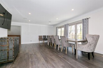 22 Olive St in Lake Success, NY - Building Photo - Building Photo