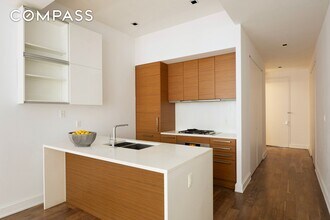 140 W 22nd St in New York, NY - Building Photo - Building Photo