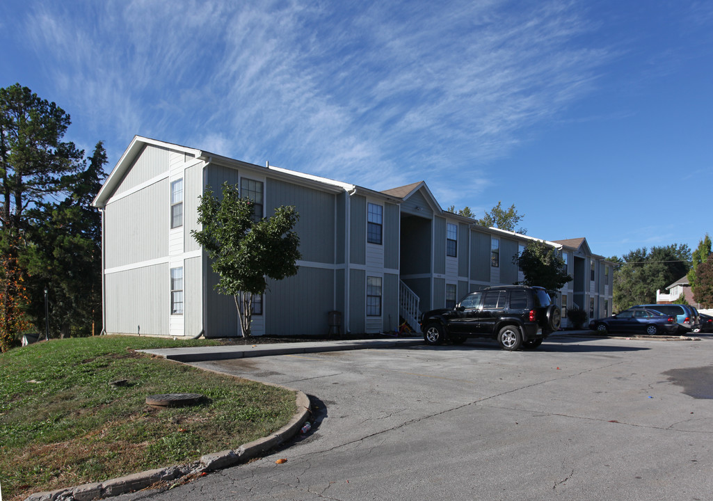 Blue Ridge Court Apartments in Kansas City, MO - Foto de edificio