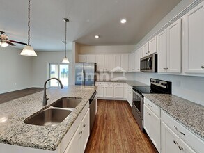 524 Pine Terrace Dr in Ruskin, FL - Building Photo - Building Photo