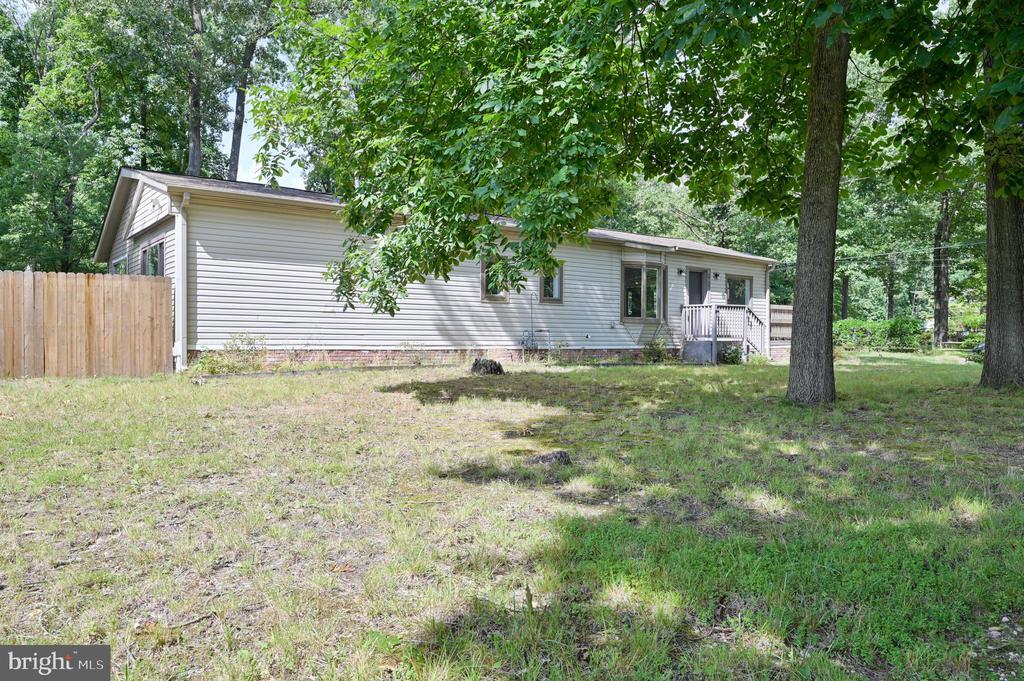 2722 Sunset Ave in Monroe, NJ - Building Photo