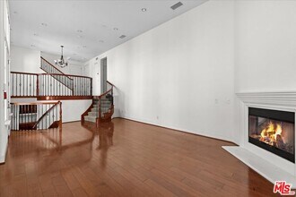 6010 S Celedon Creek in Los Angeles, CA - Building Photo - Building Photo