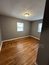 705 Beardsley Ct in Ferguson, MO - Building Photo - Building Photo