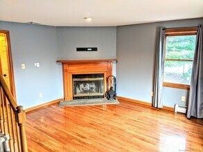 680 N Colony Rd in Meriden, CT - Building Photo - Building Photo