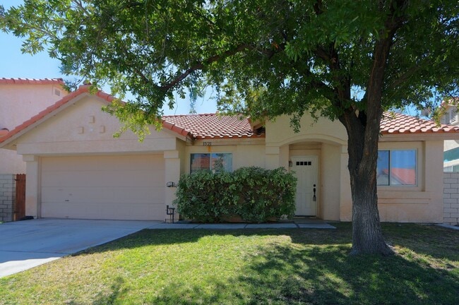 1521 Desert Ridge Ave in North Las Vegas, NV - Building Photo - Building Photo