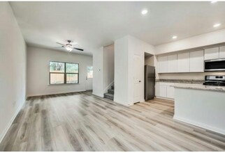 203 Marsh Ln in Princeton, TX - Building Photo - Building Photo