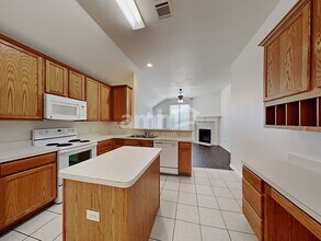 5332 Sioux Creek Ln in Fort Worth, TX - Building Photo - Building Photo