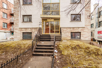 4770 Dupuis Av in Montréal, QC - Building Photo - Building Photo