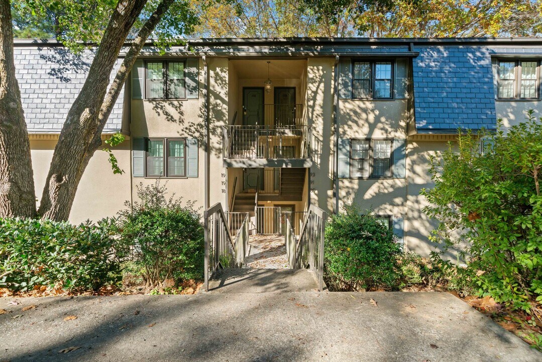 188 Triumph Dr NW in Atlanta, GA - Building Photo