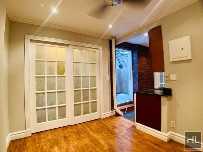 Renovated East Village 2-Bedroom with Sunl