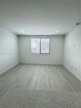 909 E 24th St in Hialeah, FL - Building Photo - Building Photo