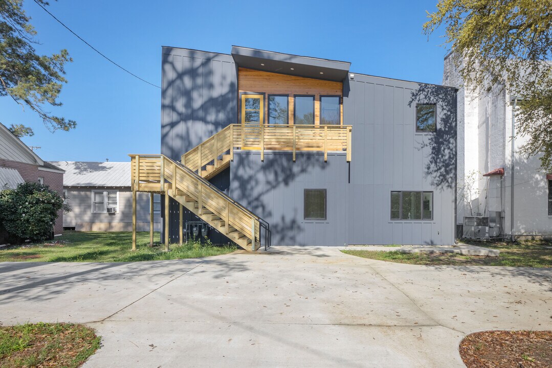 306 W Taft St, Unit B in Lafayette, LA - Foto de edificio