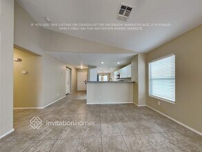 16055 W Acapulco Ln in Surprise, AZ - Foto de edificio - Building Photo