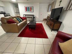 828 S Tuttle Ave in Sarasota, FL - Building Photo - Building Photo