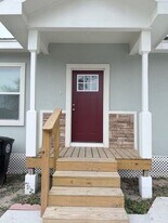 9 Esplanada St in Weslaco, TX - Building Photo