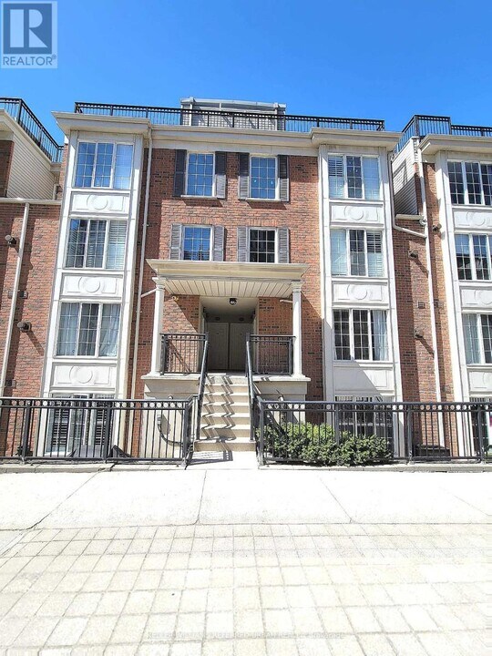 3-343 Everson Dr in Toronto, ON - Building Photo