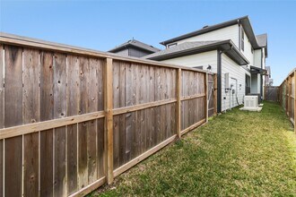 1530 Noble Pk Dr in Missouri City, TX - Building Photo - Building Photo