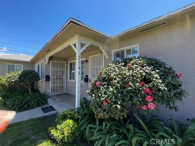 property at 2542 N Brighton St