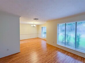 2926 Colonial Dr in Sugar Land, TX - Building Photo - Building Photo