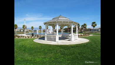 The Vines at Riverpark in Oxnard, CA - Building Photo - Building Photo