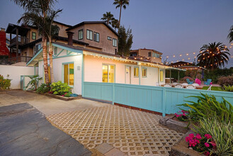 67 East E Street in Encinitas, CA - Building Photo - Building Photo