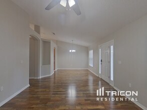 609 White Oak Way in DeLand, FL - Building Photo - Building Photo