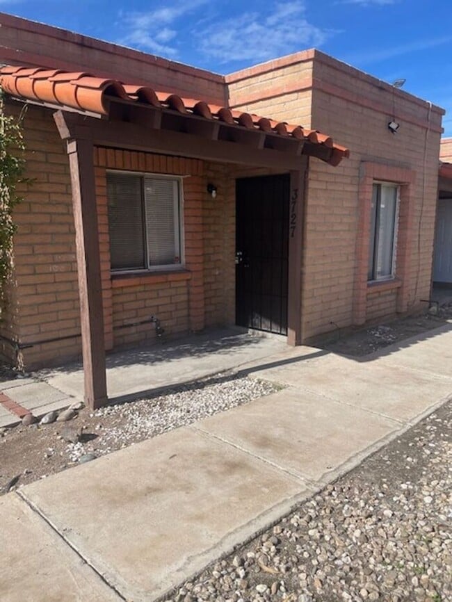 3727 E Presidio Rd in Tucson, AZ - Building Photo - Building Photo