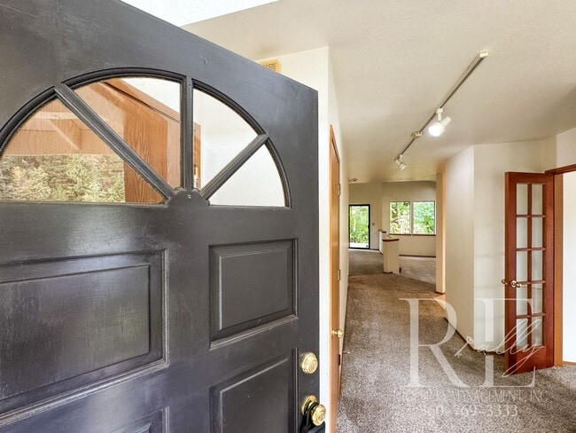 1396 Cedar Canyon Pl in Port Orchard, WA - Building Photo - Building Photo