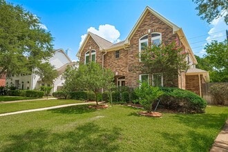 3739 Elkins Rd in Sugar Land, TX - Building Photo - Building Photo