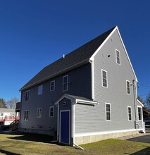 14 Fields Ave, Unit 14 Fields Avenue in Brockton, MA - Foto de edificio - Building Photo