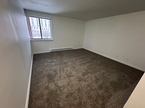 300 N 25th St in Billings, MT - Foto de edificio - Building Photo