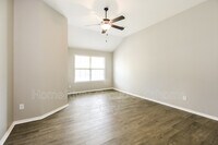 613 Talon Dr photo'