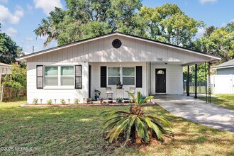 730 Pine Ave in Green Cove Springs, FL - Building Photo - Building Photo