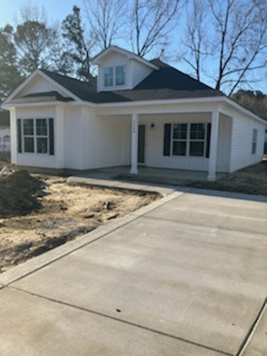 5244 Castlewood Dr in Wilson, NC - Building Photo